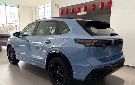 Volkswagen Tiguan, 2025 год, 4 567 000 рублей, 6 фотография