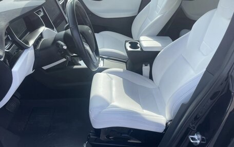 Tesla Model X I, 2017 год, 2 700 000 рублей, 4 фотография