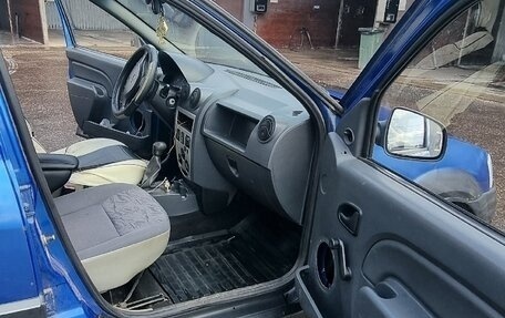 Renault Logan I, 2005 год, 105 000 рублей, 3 фотография