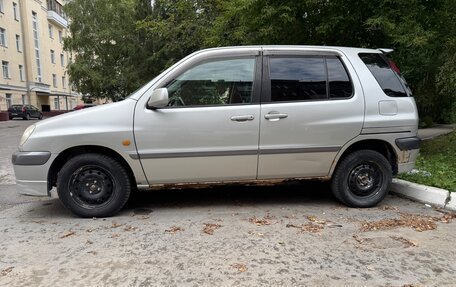 Toyota Raum I, 1999 год, 350 000 рублей, 2 фотография