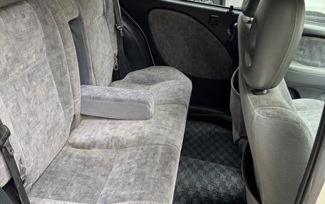 Toyota Raum I, 1999 год, 350 000 рублей, 6 фотография