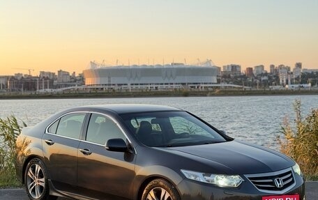 Honda Accord VIII рестайлинг, 2012 год, 1 350 000 рублей, 2 фотография