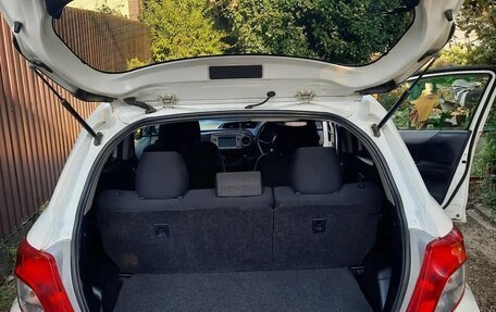 Toyota Vitz, 2012 год, 650 000 рублей, 14 фотография