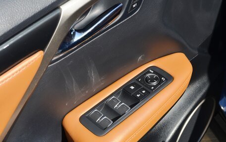 Lexus RX IV рестайлинг, 2020 год, 4 700 000 рублей, 23 фотография
