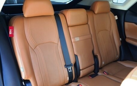 Lexus RX IV рестайлинг, 2020 год, 4 700 000 рублей, 15 фотография
