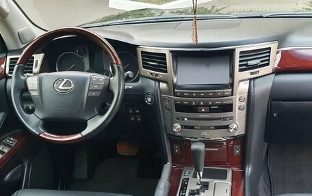 Lexus LX III, 2015 год, 3 900 000 рублей, 6 фотография