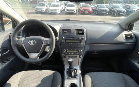 Toyota Avensis III рестайлинг, 2009 год, 950 000 рублей, 10 фотография