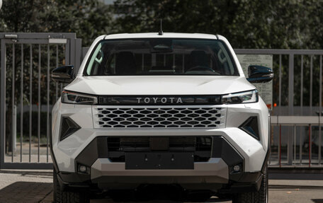 Toyota Hilux, 2026 год, 7 300 000 рублей, 2 фотография