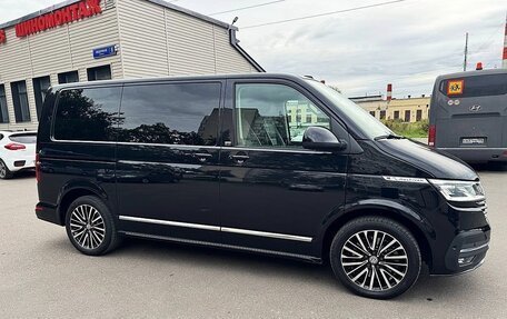 Volkswagen Multivan T6 рестайлинг, 2021 год, 7 350 000 рублей, 4 фотография
