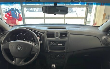 Renault Logan II, 2018 год, 999 900 рублей, 11 фотография