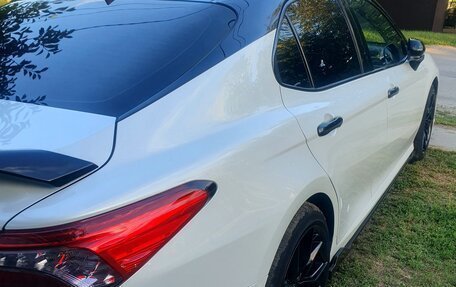 Toyota Camry, 2019 год, 3 450 000 рублей, 9 фотография