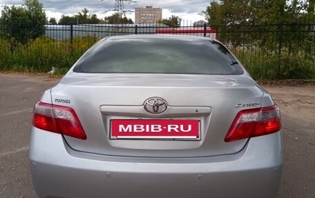 Toyota Camry, 2009 год, 890 000 рублей, 2 фотография