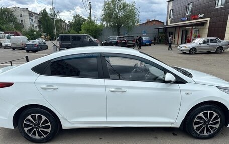Hyundai Solaris II рестайлинг, 2019 год, 1 400 000 рублей, 5 фотография