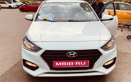 Hyundai Solaris II рестайлинг, 2019 год, 1 400 000 рублей, 6 фотография