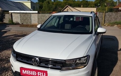 Volkswagen Tiguan II, 2019 год, 2 450 000 рублей, 1 фотография