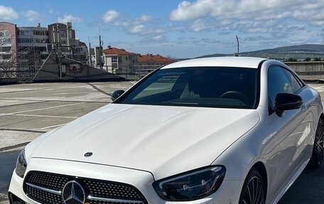 Mercedes-Benz E-Класс, 2021 год, 6 450 000 рублей, 1 фотография