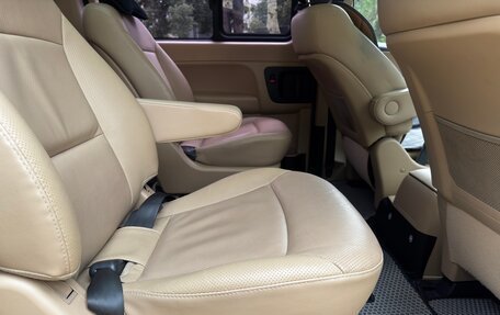 Hyundai Grand Starex Grand Starex I рестайлинг 2, 2019 год, 4 100 000 рублей, 12 фотография