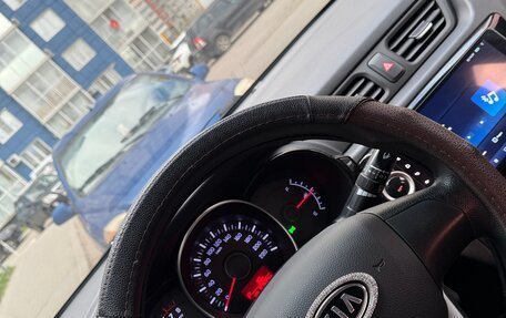 KIA Rio III рестайлинг, 2013 год, 1 000 000 рублей, 12 фотография