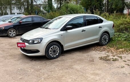 Volkswagen Polo VI (EU Market), 2012 год, 600 000 рублей, 3 фотография