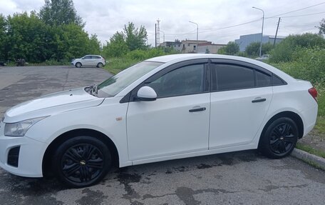Chevrolet Cruze II, 2013 год, 500 000 рублей, 3 фотография