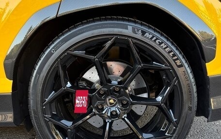 Lamborghini Urus I, 2023 год, 29 000 000 рублей, 15 фотография