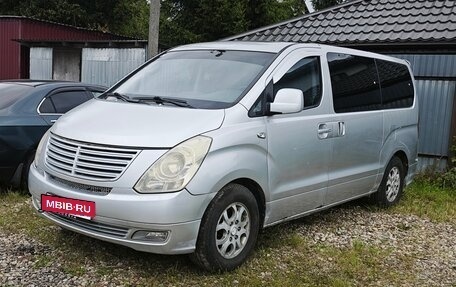 Hyundai Grand Starex Grand Starex I рестайлинг 2, 2007 год, 900 000 рублей, 2 фотография