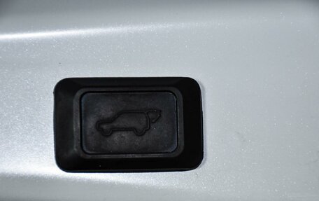 Toyota RAV4, 2020 год, 3 300 000 рублей, 17 фотография