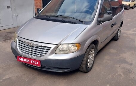 Chrysler Voyager IV, 2001 год, 275 000 рублей, 3 фотография
