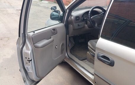 Chrysler Voyager IV, 2001 год, 275 000 рублей, 16 фотография