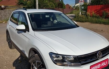Volkswagen Tiguan II, 2019 год, 2 450 000 рублей, 2 фотография