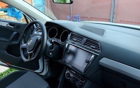 Volkswagen Tiguan II, 2019 год, 2 450 000 рублей, 9 фотография