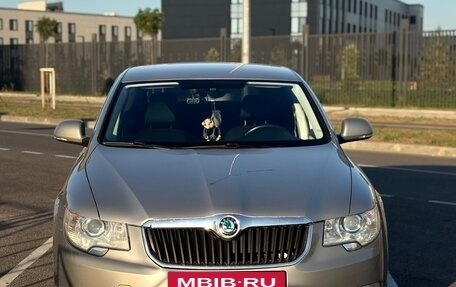 Skoda Superb III рестайлинг, 2013 год, 1 325 000 рублей, 2 фотография
