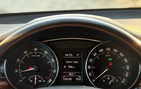 Skoda Superb III рестайлинг, 2013 год, 1 325 000 рублей, 15 фотография