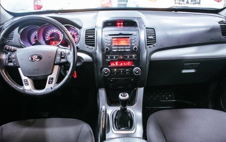 KIA Sorento II рестайлинг, 2012 год, 1 650 000 рублей, 6 фотография