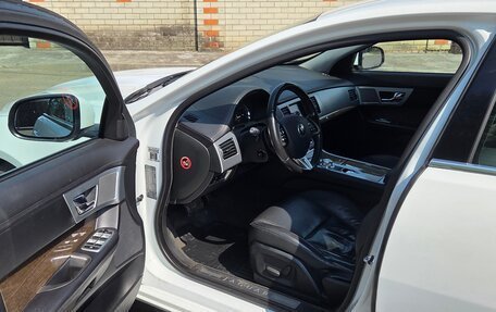 Jaguar XF I рестайлинг, 2014 год, 1 750 000 рублей, 36 фотография
