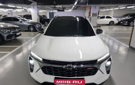 Chevrolet Trax, 2023 год, 1 735 002 рублей, 2 фотография