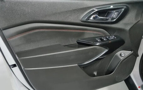 Chevrolet Trax, 2023 год, 1 735 002 рублей, 18 фотография