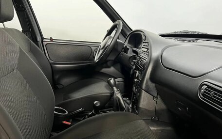 Chevrolet Niva I рестайлинг, 2018 год, 760 000 рублей, 13 фотография