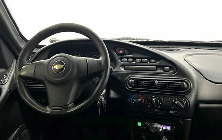 Chevrolet Niva I рестайлинг, 2018 год, 760 000 рублей, 16 фотография