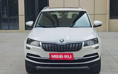 Skoda Karoq I, 2022 год, 1 527 000 рублей, 2 фотография