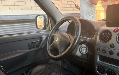 Peugeot Partner II рестайлинг 2, 2011 год, 400 000 рублей, 4 фотография