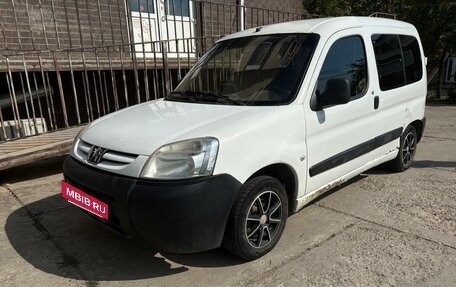 Peugeot Partner II рестайлинг 2, 2011 год, 400 000 рублей, 2 фотография