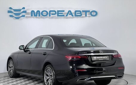 Mercedes-Benz E-Класс, 2021 год, 3 800 000 рублей, 7 фотография