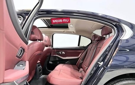 BMW 3 серия, 2023 год, 2 720 000 рублей, 15 фотография