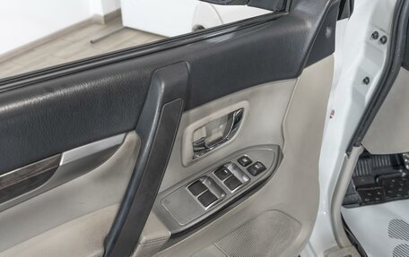 Mitsubishi Pajero IV, 2014 год, 2 193 000 рублей, 5 фотография
