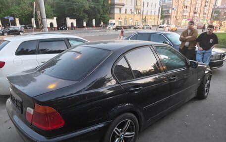 BMW 3 серия, 2000 год, 390 000 рублей, 1 фотография