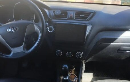 KIA Rio III рестайлинг, 2015 год, 550 000 рублей, 2 фотография
