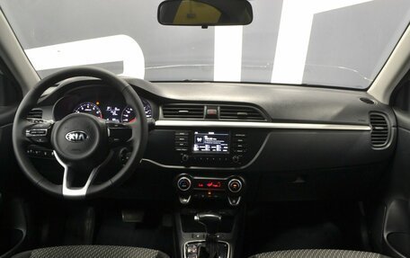 KIA Rio IV, 2018 год, 1 299 900 рублей, 8 фотография