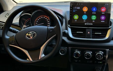 Toyota Yaris XP150 рестайлинг, 2022 год, 1 390 000 рублей, 8 фотография