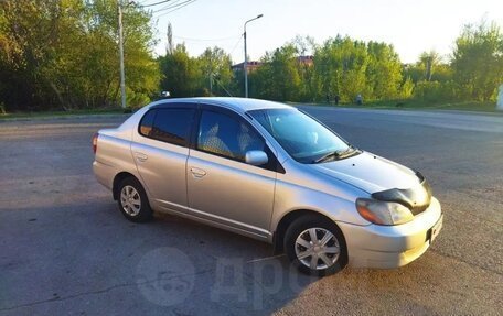 Toyota Platz, 2000 год, 330 000 рублей, 3 фотография